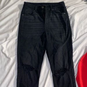 American Eagle Ripped Knee Jeans